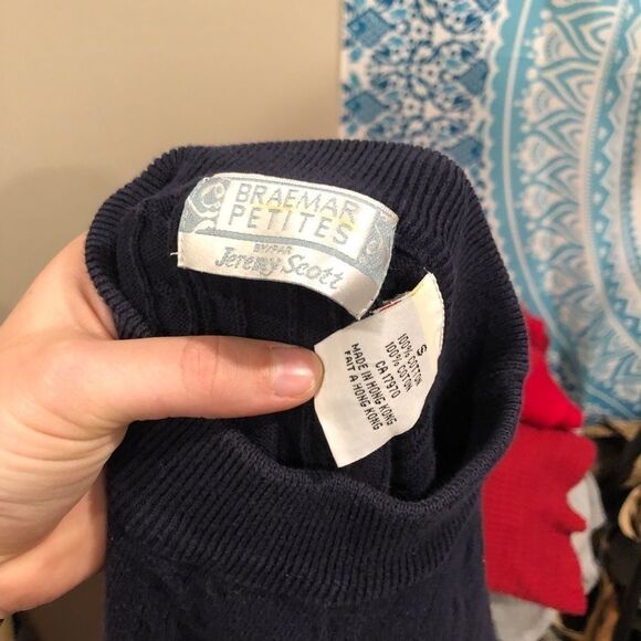 Vintage Navy Mock Neck Scallop Knit topββ - Picture 3 of 3